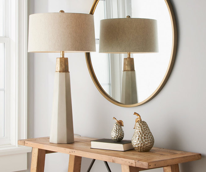 Add a Decorative Touch to Your Decor With a Table Lamp